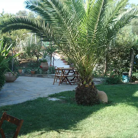 Hotel apartamentowy Avra 3*