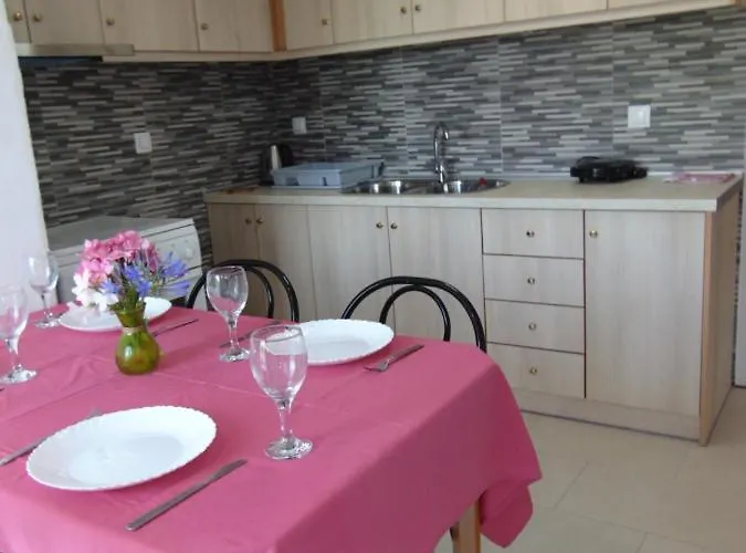 Avra Aparthotel