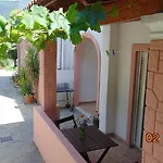 Avra