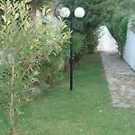 Avra 3*