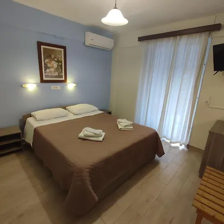 Ξενοδοχείο με διαμερίσματα Avra Δασιά