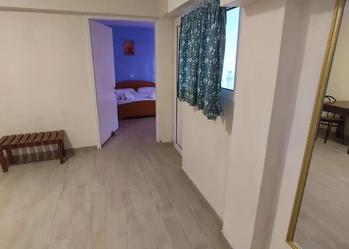 Avra 아파트호텔 3*