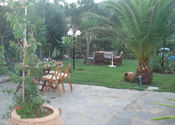 Avra 3*